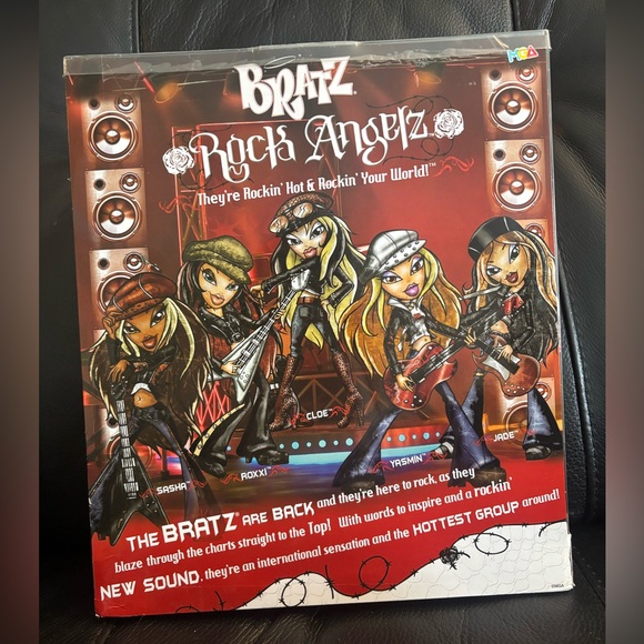 Bratz Rock Angelz Jade Doll - 20 Yearz Edition - Picture 2 of 3